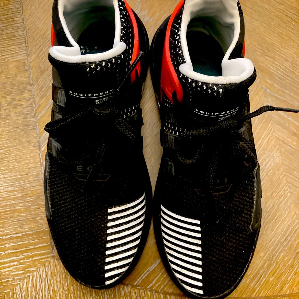 Adidas Sneakers